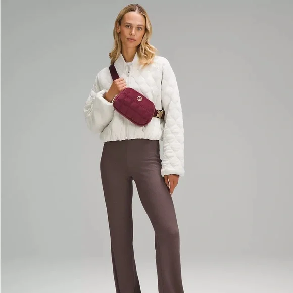 LULULEMON✨NEW✨ Everywhere Belt Bag 1L Quilted Velour in Wine Berry